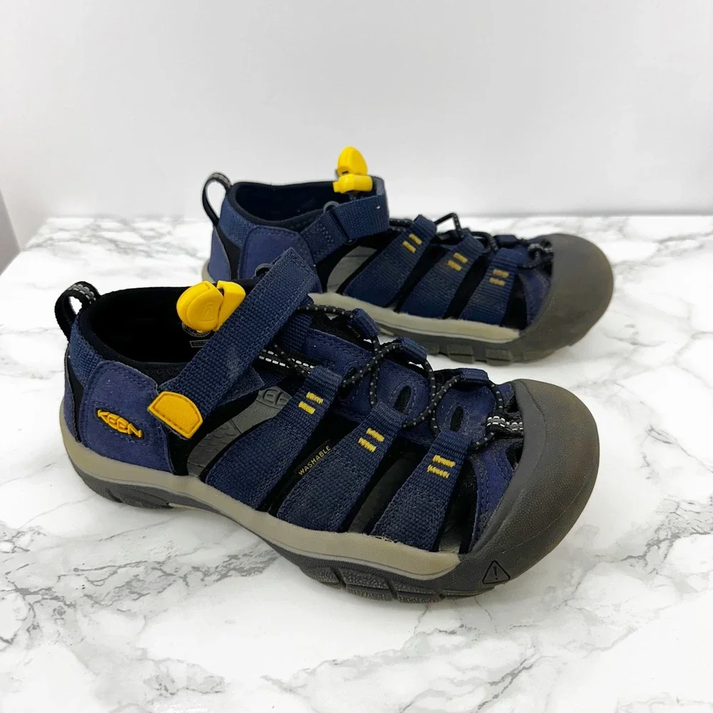 Kids Keen Newport H2 Blue Yellow Washable Water Sandals Size 2 Outdoor Adventure